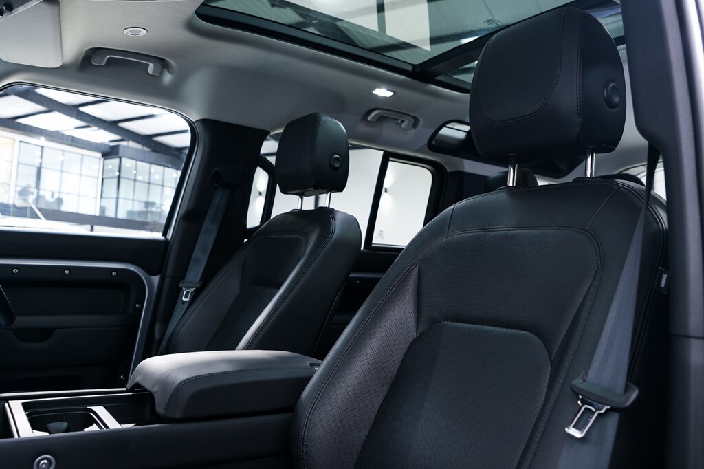 Used Land Rover Defender 110 2024 for sale - 77903594: Photo 18