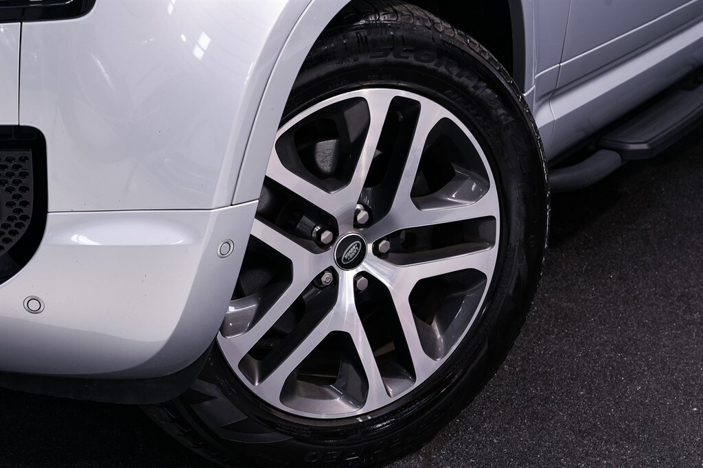 Used Land Rover Defender 110 2024 for sale - 77903594: Photo 40