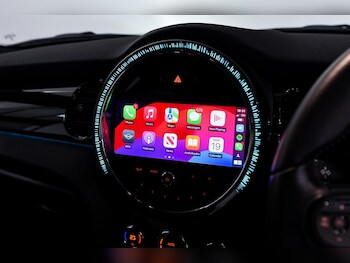 Used MINI Hatch 2021 for sale - 77256632: Photo