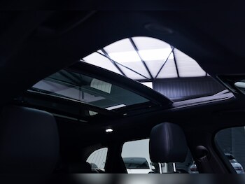 Used Land Rover Range Rover Velar 2023 for sale - 78506134: Photo