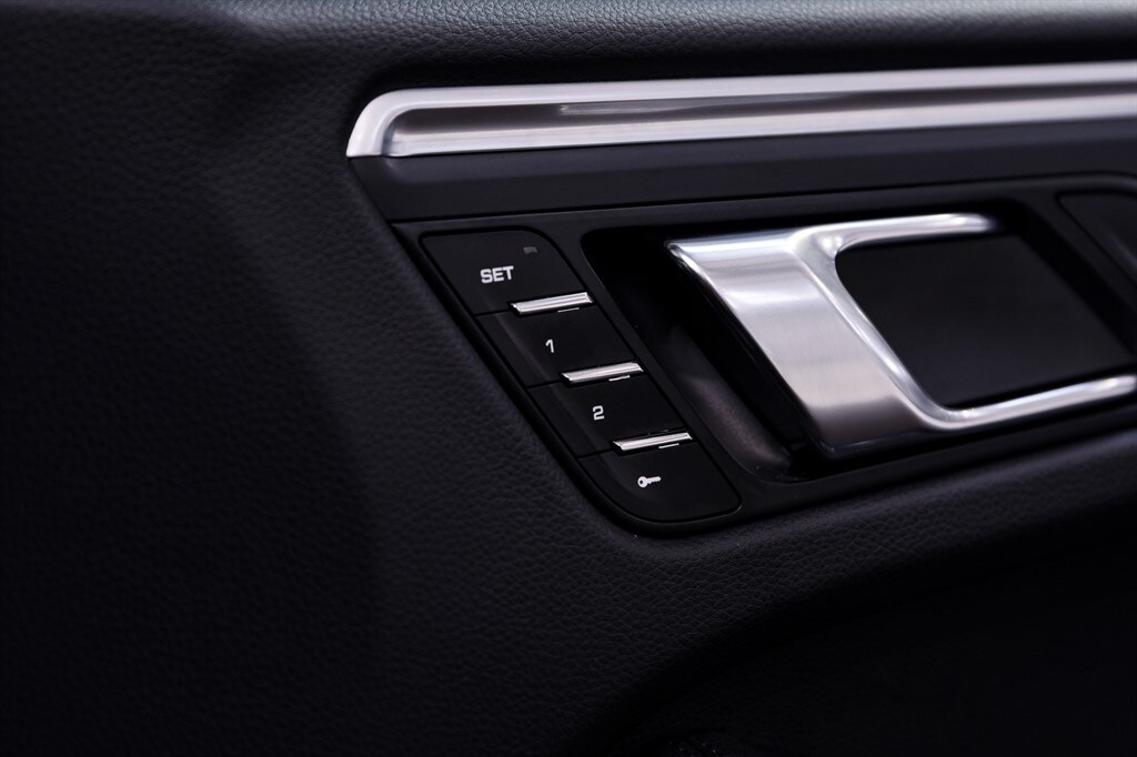 Used Porsche Macan 2022 for sale - 77406589: Photo 39