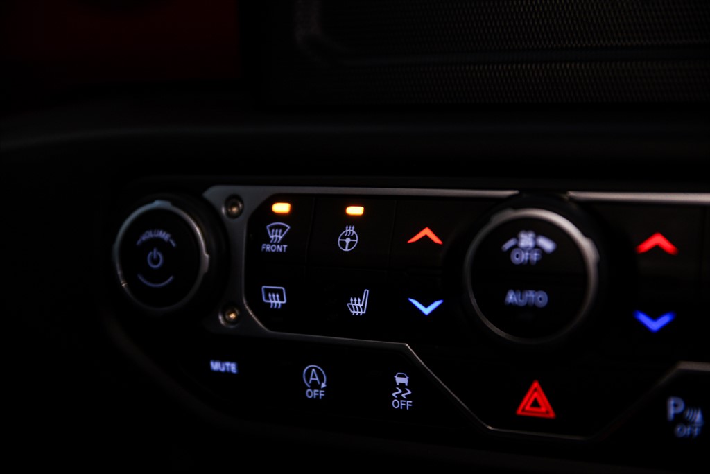 Used Jeep Wrangler 2023 for sale - 76984366: Photo 28