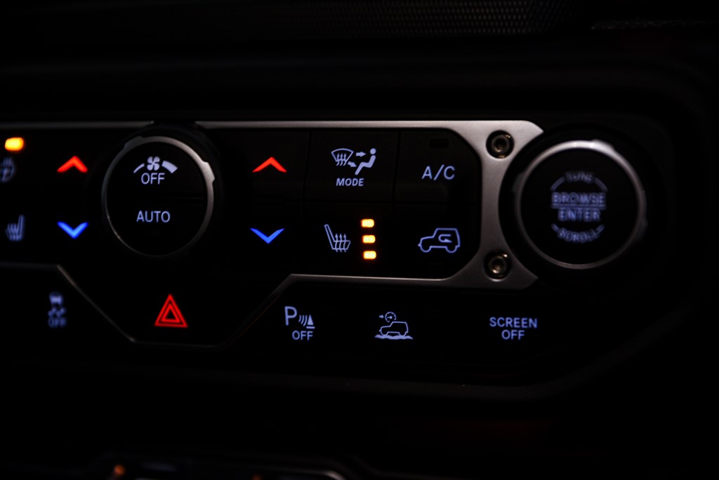 Used Jeep Wrangler 2023 for sale - 76984366: Photo 29