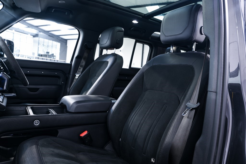 Used Land Rover Defender 2021 for sale - 77480393: Photo 37