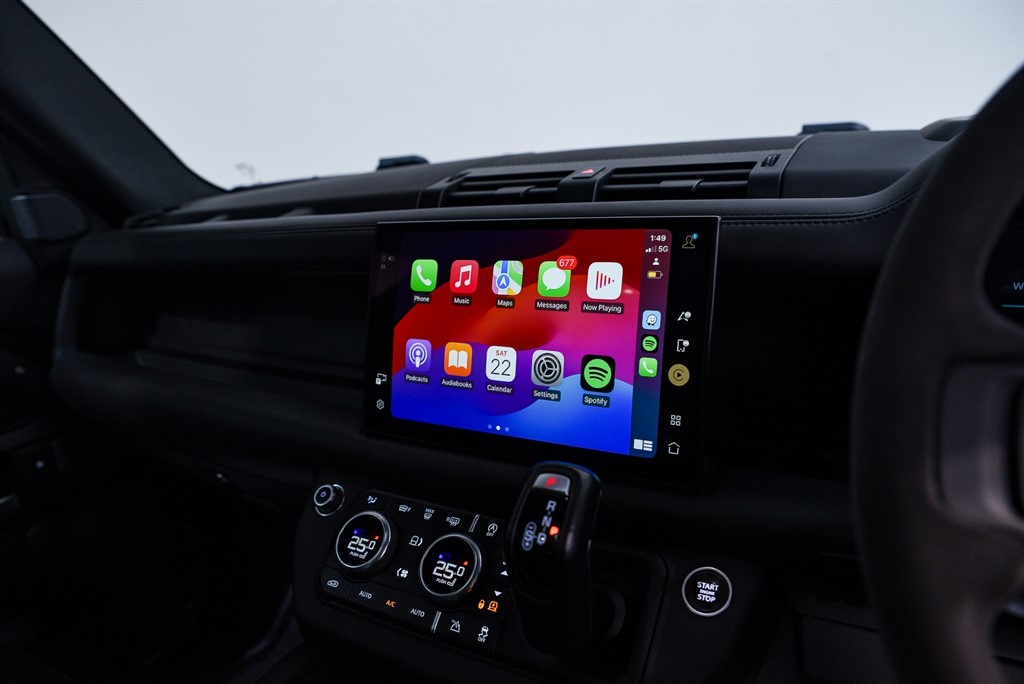 Used Land Rover Defender 2021 for sale - 77480393: Photo 44