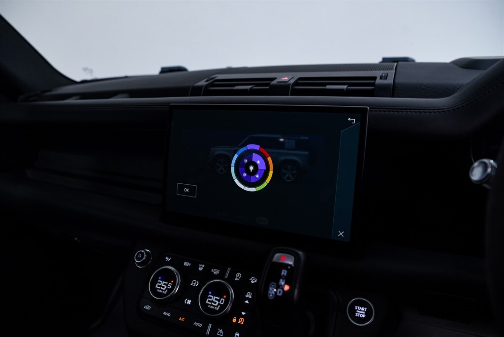 Used Land Rover Defender 2021 for sale - 77480393: Photo 47