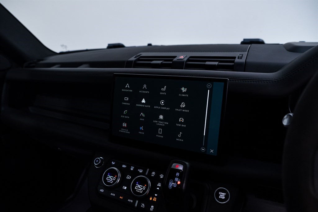 Used Land Rover Defender 2021 for sale - 77480393: Photo 49