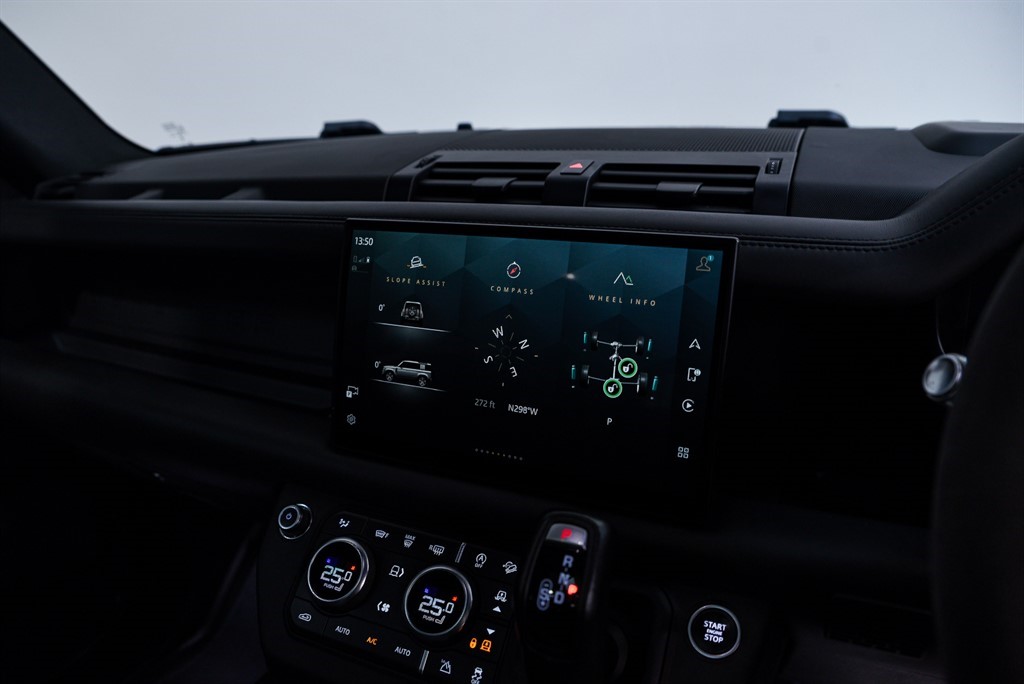 Used Land Rover Defender 2021 for sale - 77480393: Photo 53