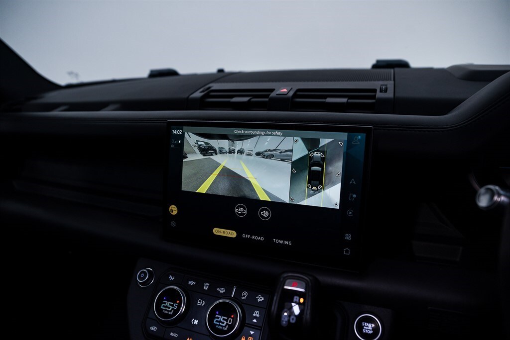 Used Land Rover Defender 2021 for sale - 77480393: Photo 67