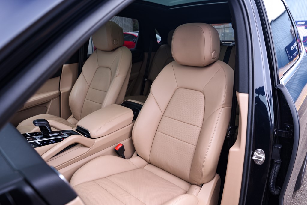 Used Porsche Cayenne 2022 for sale - 76140473: Photo 10