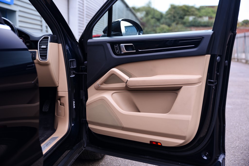 Used Porsche Cayenne 2022 for sale - 76140473: Photo 12