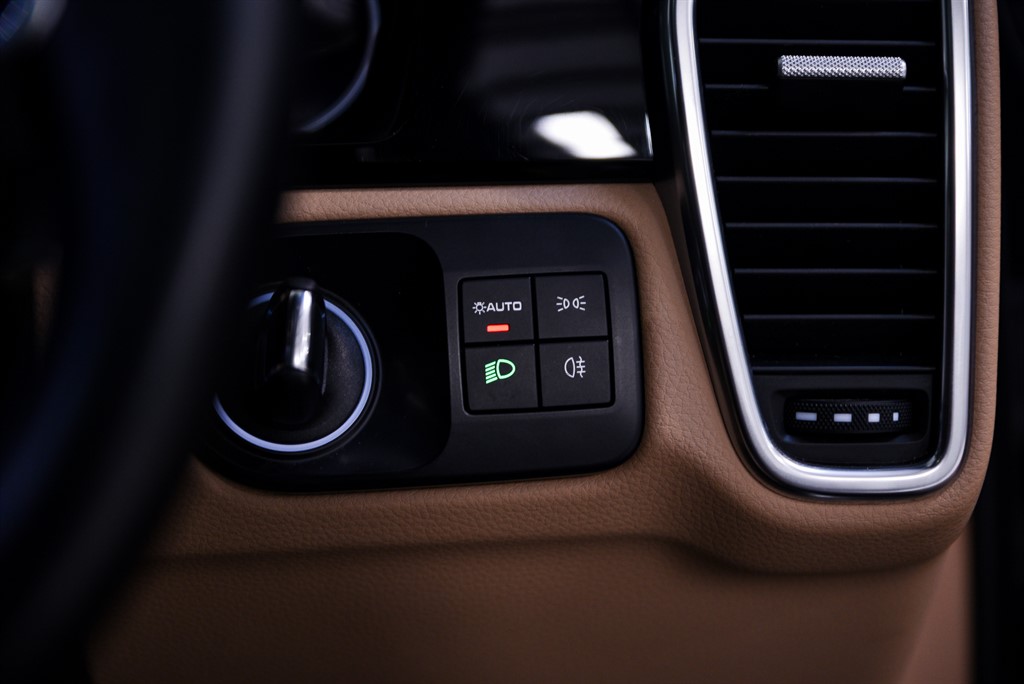 Used Porsche Cayenne 2022 for sale - 76140473: Photo 39