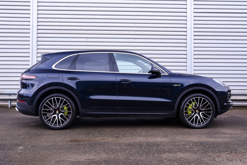 Used Porsche Cayenne 2022 for sale - 76140473: Photo 4