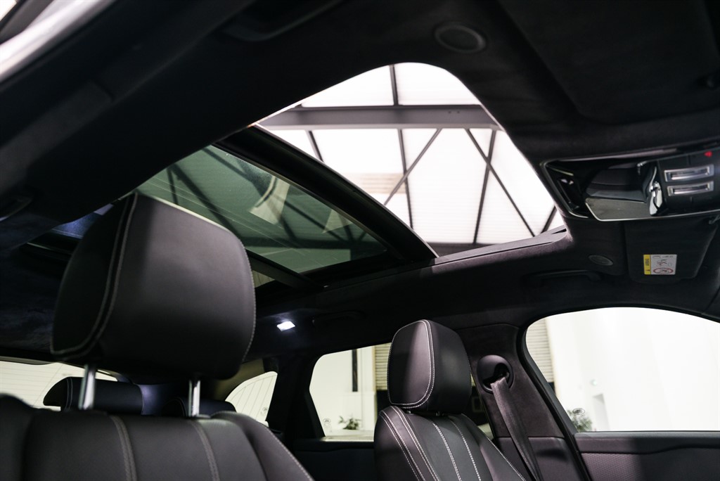 Used Land Rover Range Rover Velar 2022 for sale - 76971667: Photo 4