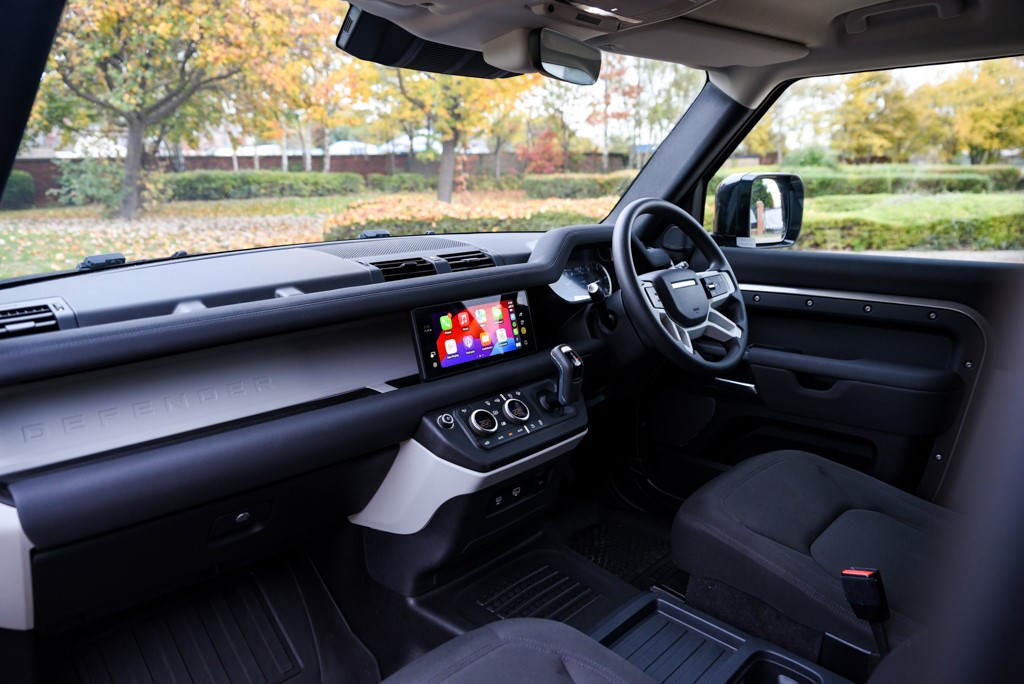 Used Land Rover Defender 90 2023 for sale - 76575294: Photo 13