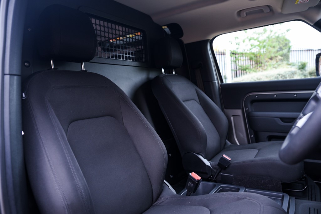 Used Land Rover Defender 90 2023 for sale - 76575294: Photo 15