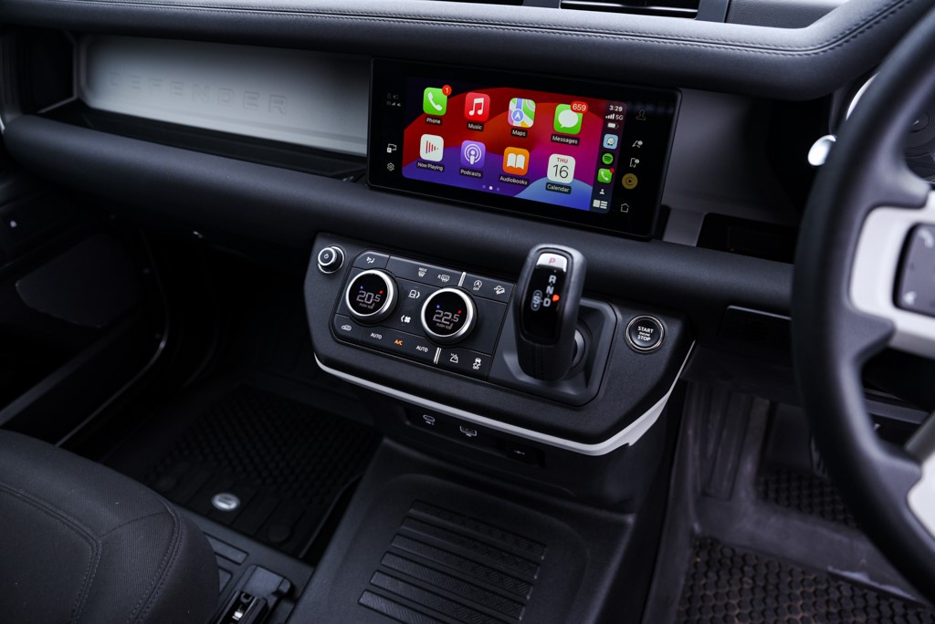 Used Land Rover Defender 90 2023 for sale - 76575294: Photo 18