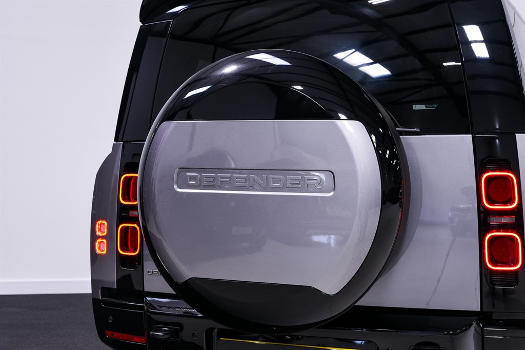 Used Land Rover Defender 2023 for sale - 77557007: Photo 17