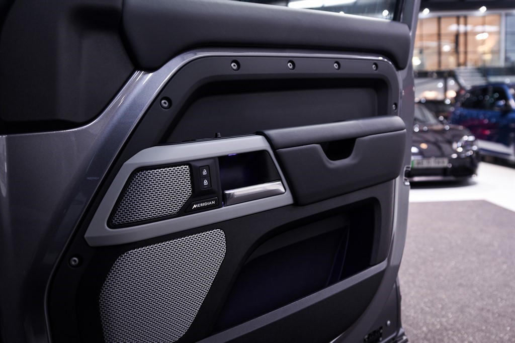 Used Land Rover Defender 2023 for sale - 77557007: Photo 48