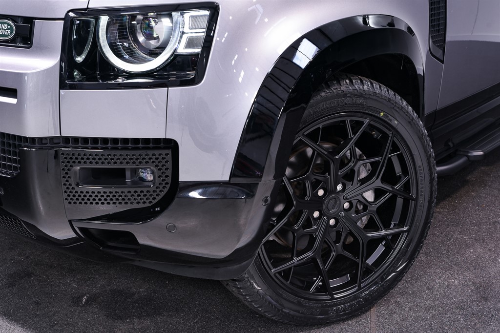 Used Land Rover Defender 2023 for sale - 77557007: Photo 8