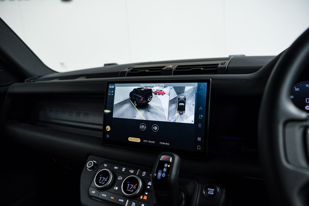 Used Land Rover Defender 90 2025 for sale - 75570649: Photo 48