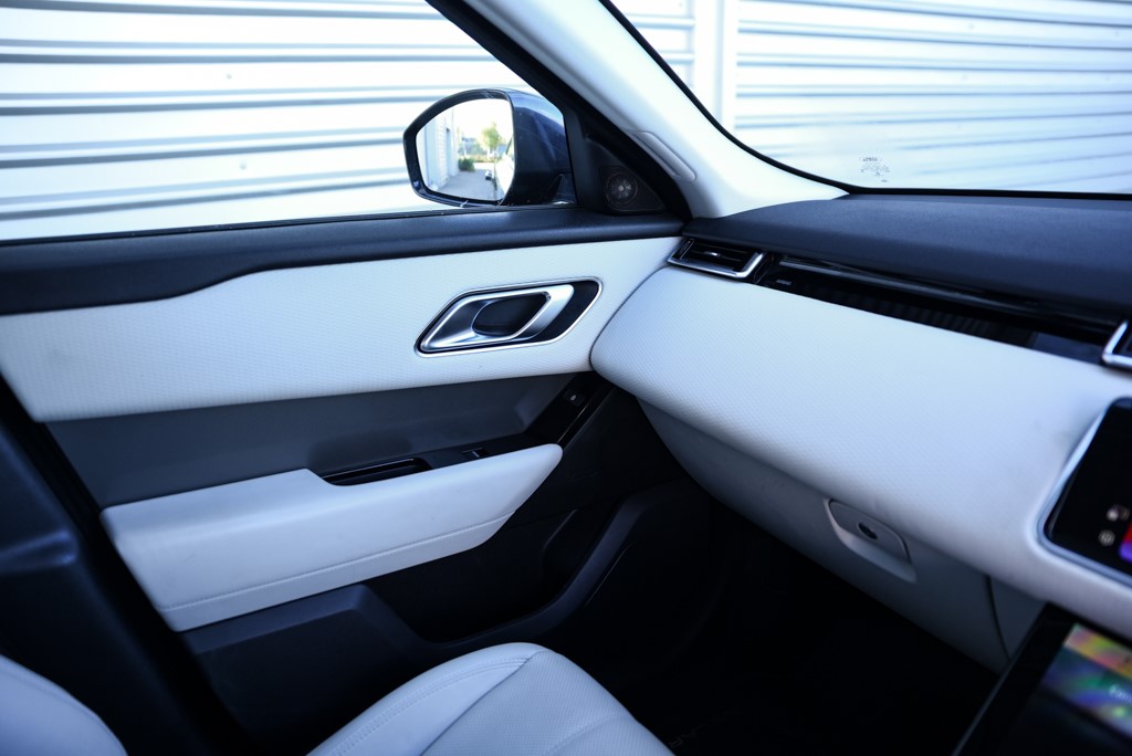 Used Land Rover Range Rover Velar 2021 for sale - 76390315: Photo 11