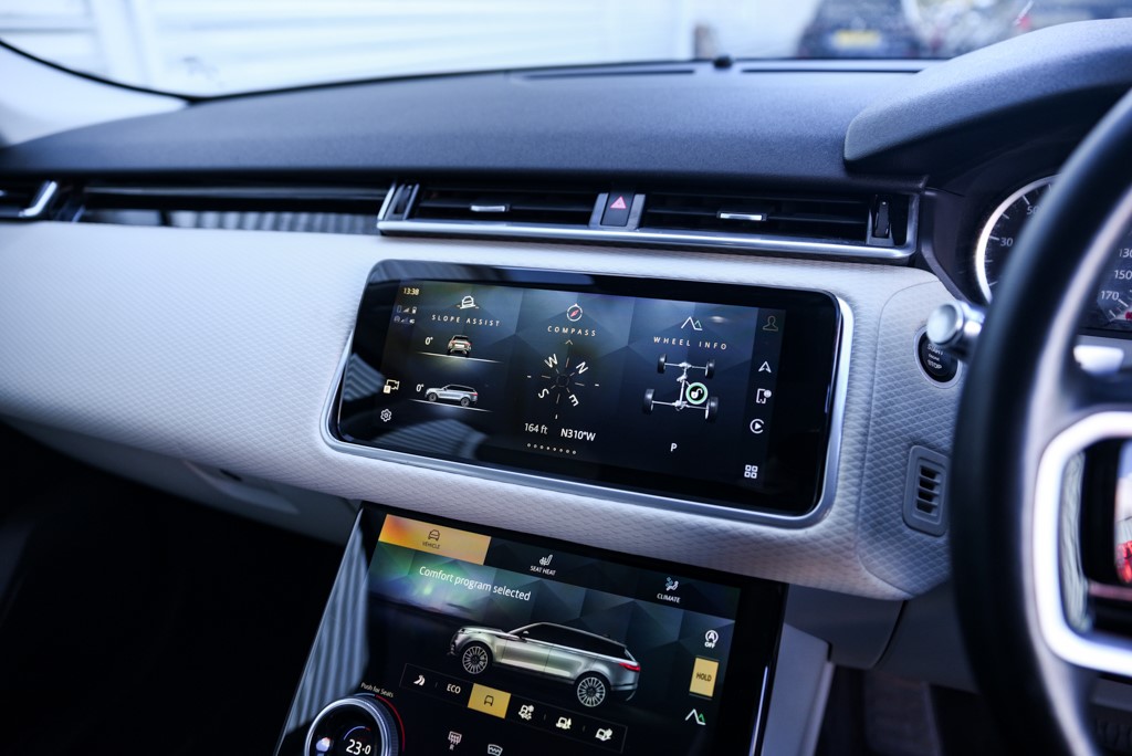 Used Land Rover Range Rover Velar 2021 for sale - 76390315: Photo 16