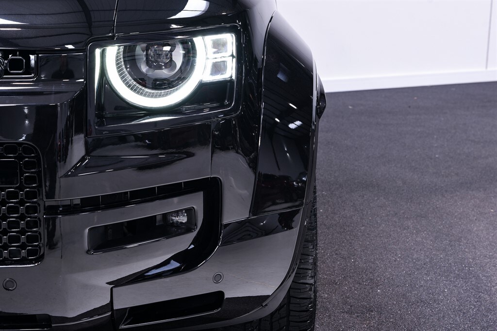 Used Land Rover Defender 2023 for sale - 77786570: Photo 10