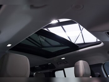 Used Land Rover Defender 110 2024 for sale - 78278027: Photo