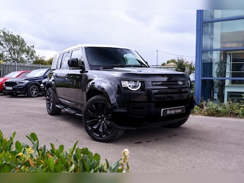 Used Land Rover Defender 110 2023 for sale - 75759086: Photo