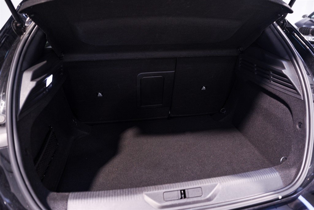 Used Peugeot 308 2022 for sale - 77013234: Photo 37