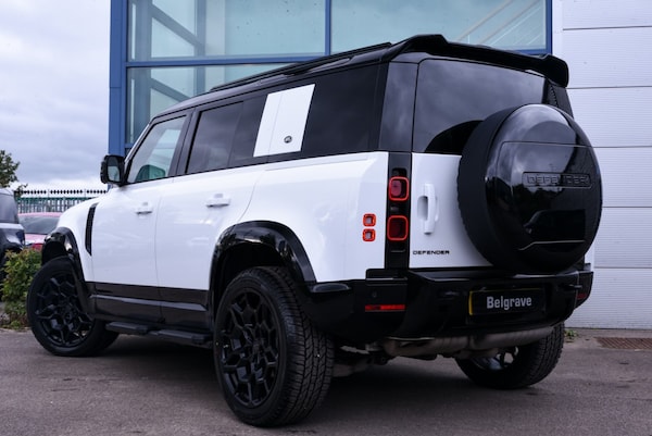 Used Land Rover Defender 110 2023 for sale - 75684732: Photo 2