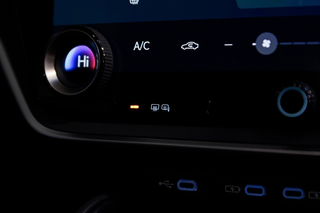 Used Lexus RZ 2024 for sale - 77600731: Photo 34