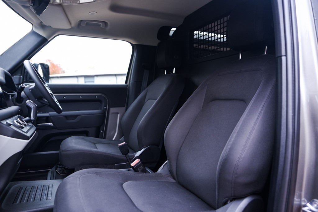 Used Land Rover Defender 90 2023 for sale - 76311418: Photo 10