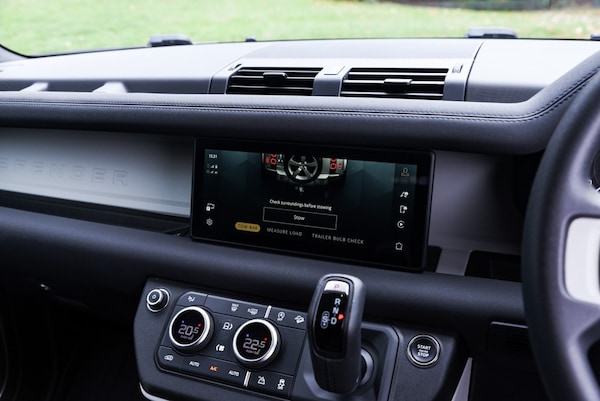 Used Land Rover Defender 2023 for sale - 76311418: Photo 19