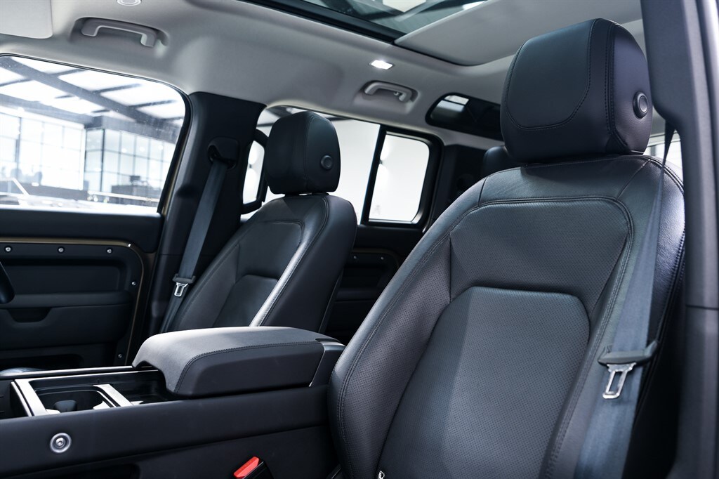 Used Land Rover Defender 2024 for sale - 77600712: Photo 14