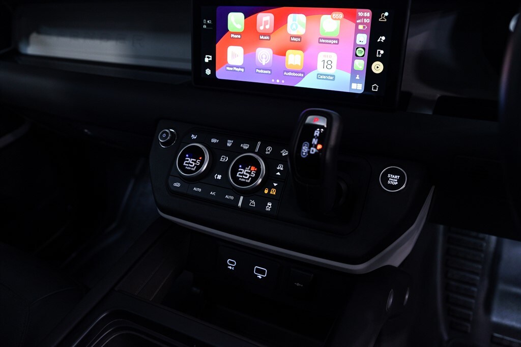 Used Land Rover Defender 2024 for sale - 77600712: Photo 17