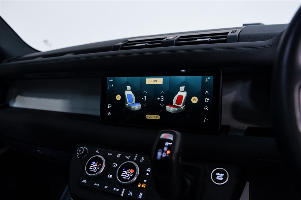 Used Land Rover Defender 2024 for sale - 77600712: Photo 26