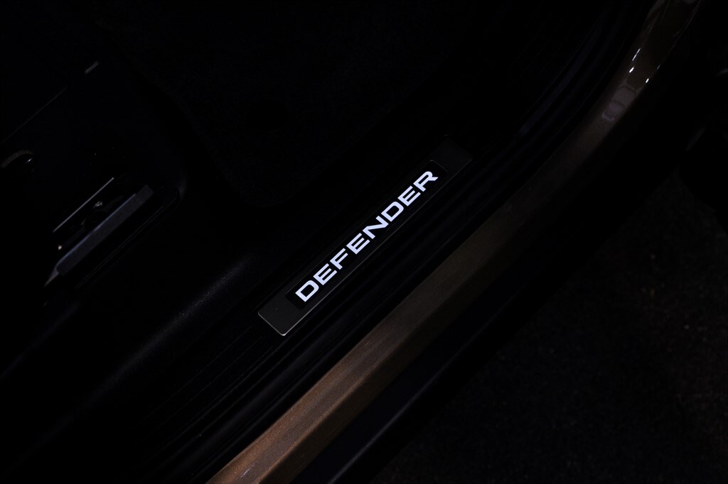 Used Land Rover Defender 2024 for sale - 77600712: Photo 34