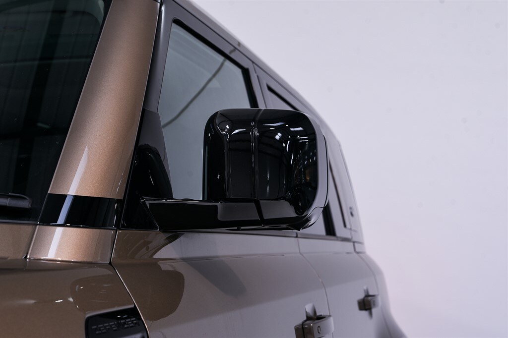 Used Land Rover Defender 2024 for sale - 77600712: Photo 8