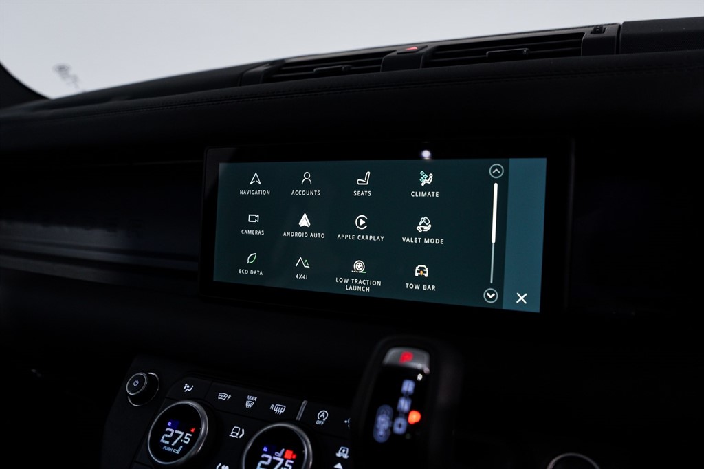 Used Land Rover Defender 2023 for sale - 77480390: Photo 20