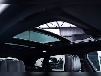 Used Land Rover Range Rover Velar 2019 for sale - 78464081: Photo