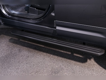 Used Land Rover Defender 110 2023 for sale - 77634834: Photo