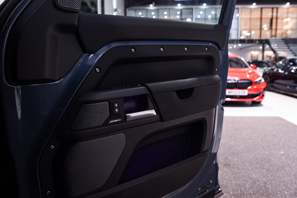 Used Land Rover Defender 2023 for sale - 77406573: Photo 37