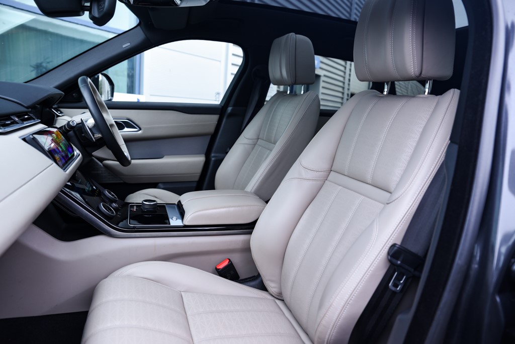 Used Land Rover Range Rover Velar 2021 for sale - 76140467: Photo 11