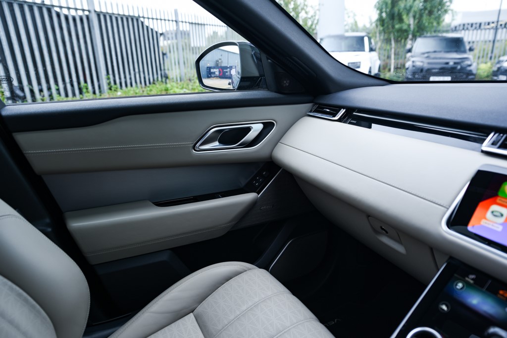 Used Land Rover Range Rover Velar 2021 for sale - 76140467: Photo 13