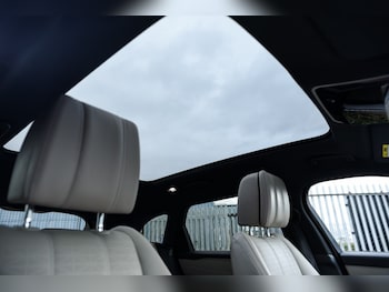 Used Land Rover Range Rover Velar 2021 for sale - 76140467: Photo 3