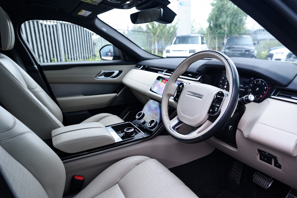 Used Land Rover Range Rover Velar 2021 for sale - 76140467: Photo 8