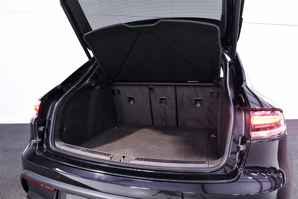 Used Porsche Macan 2023 for sale - 75759090: Photo 39