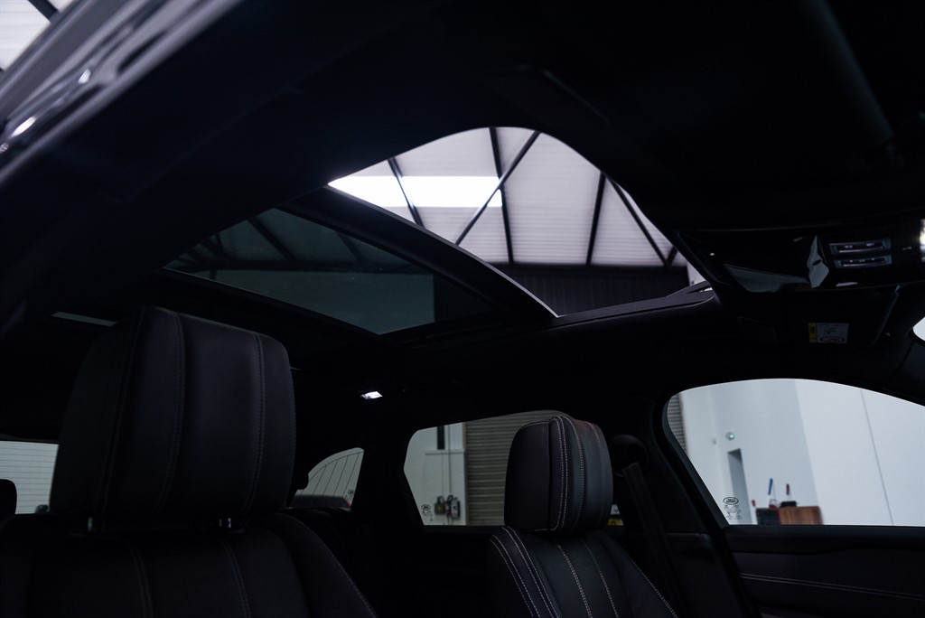 Used Land Rover Range Rover Velar 2022 for sale - 76731884: Photo 4